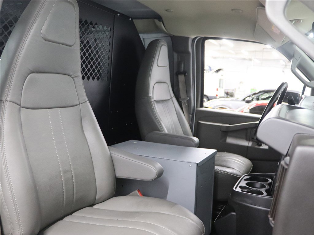 Used 2022 Chevrolet Express 2500 Extended w/ Enhanced Convenience Package RWD image 15