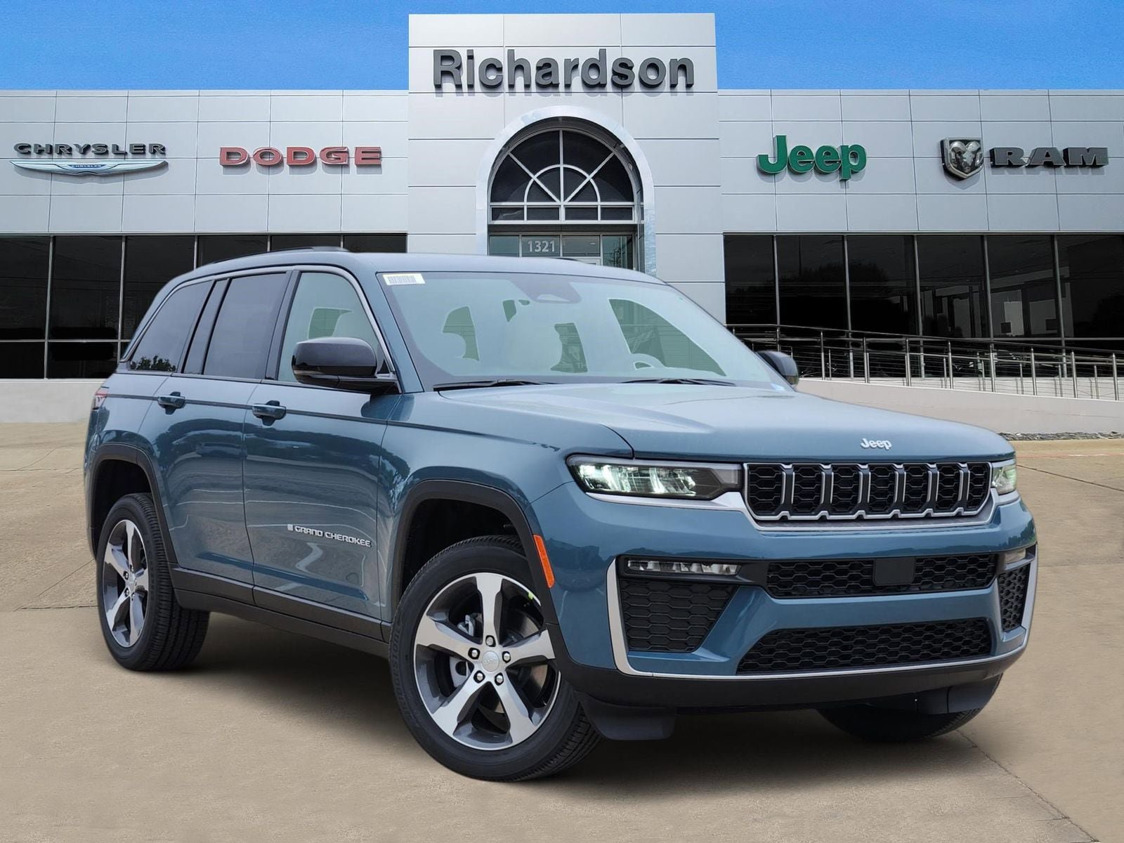 New 2026 Jeep Grand Cherokee Limited
