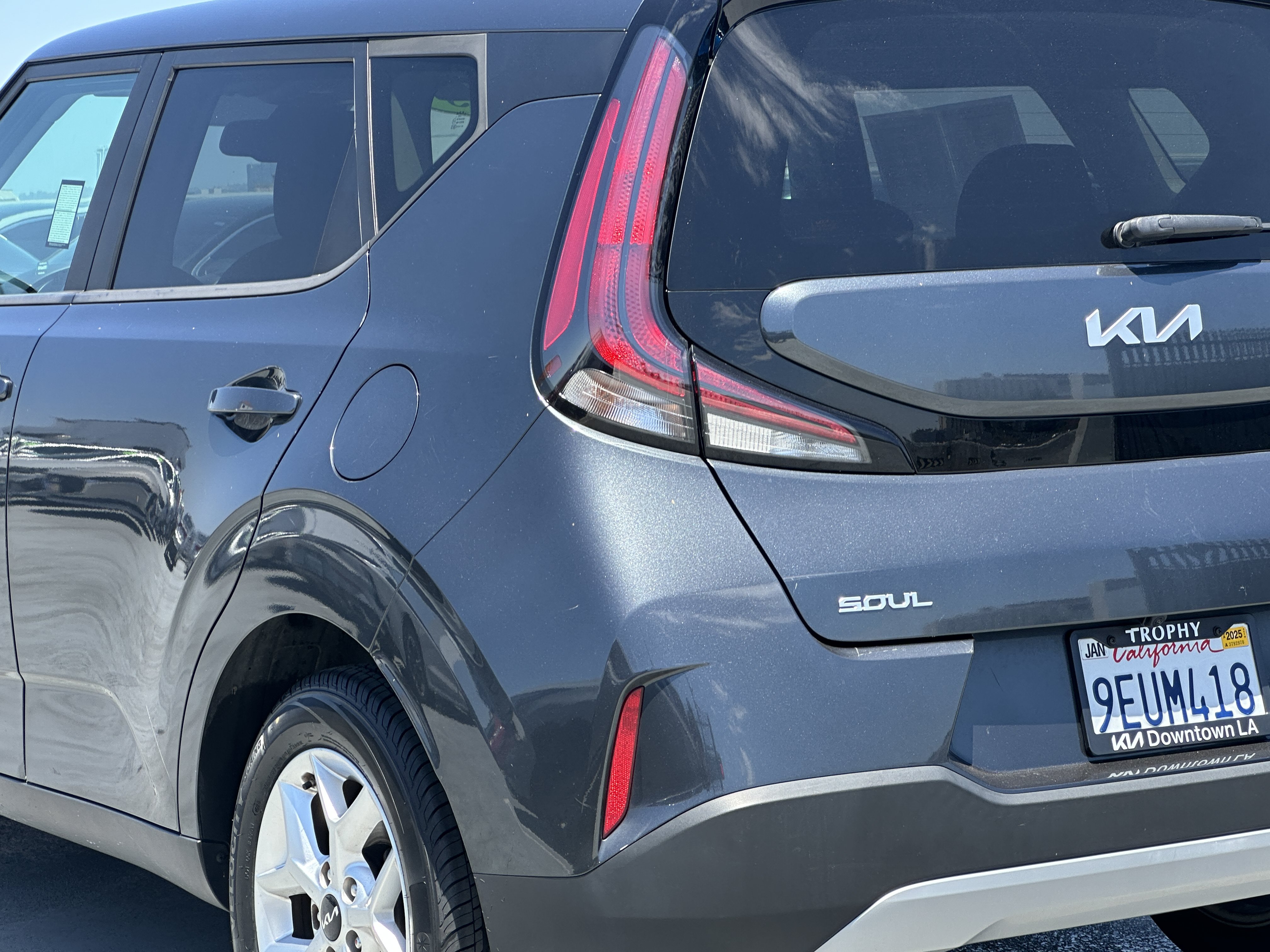 Certified 2023 Kia Soul S FWD image 5