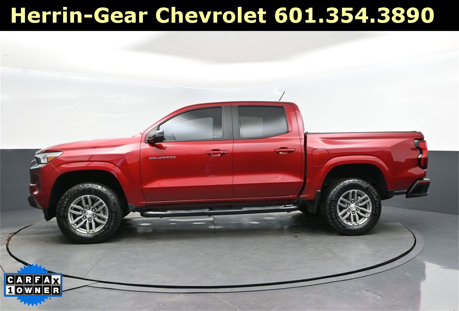 Used 2024 Chevrolet Colorado LT w/ LT Convenience Package II image 4