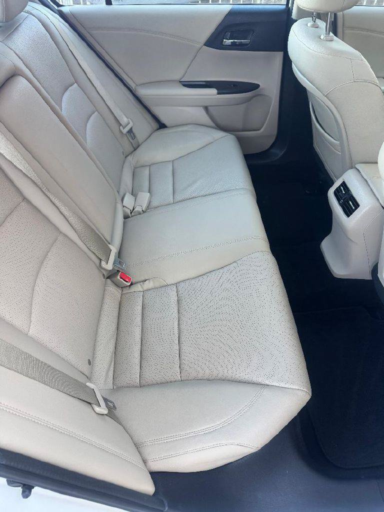 Used 2014 Honda Accord EX-L image 32