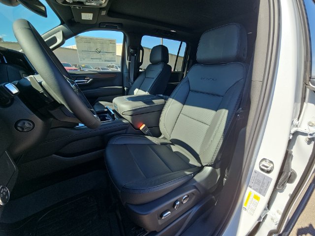 New 2026 GMC Yukon XL Denali w/ Sun & Power Step Package AWD/4WD image 19