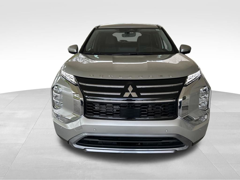 Used 2026 Mitsubishi Outlander SE FWD image 12