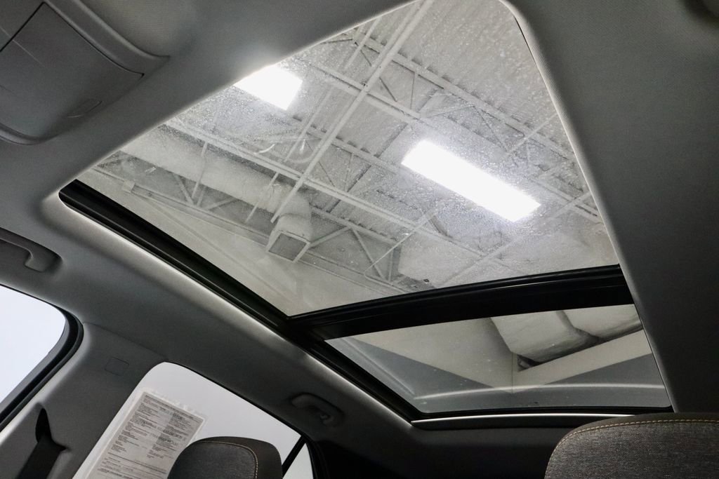 Used 2024 Chevrolet Equinox LT w/ LPO, Floor Liner Package image 34