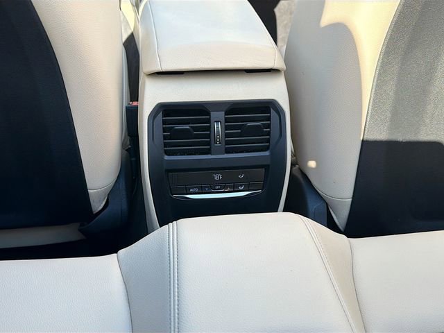 Used 2024 BMW 440i xDrive M440i xDrive w/ Premium Package image 19