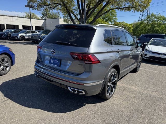 Used 2022 Volkswagen Tiguan SEL R-Line AWD/4WD image 5