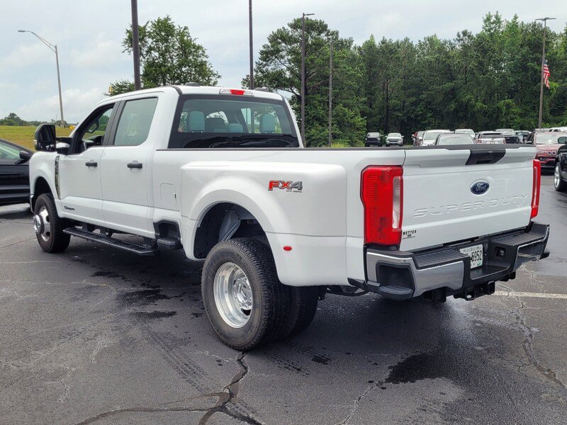 Used 2023 Ford F350 XL image 8