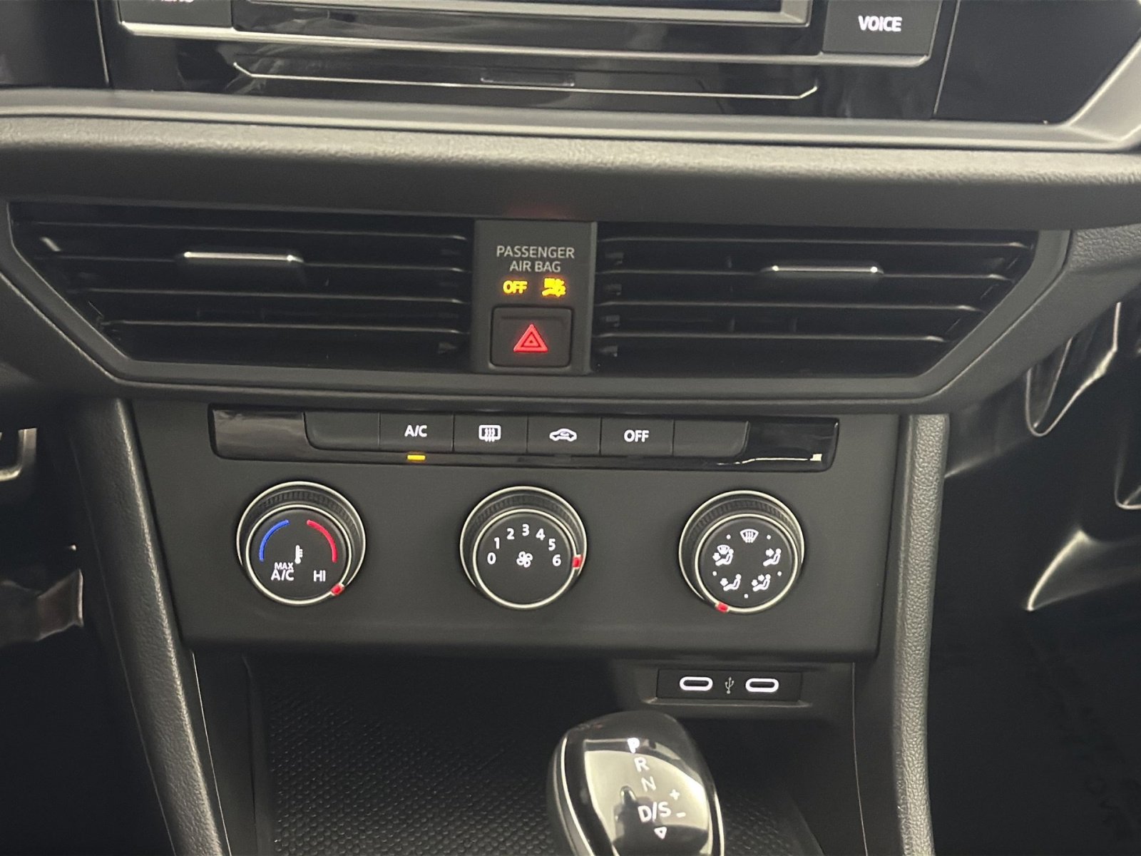 Used 2023 Volkswagen Jetta Sport image 20