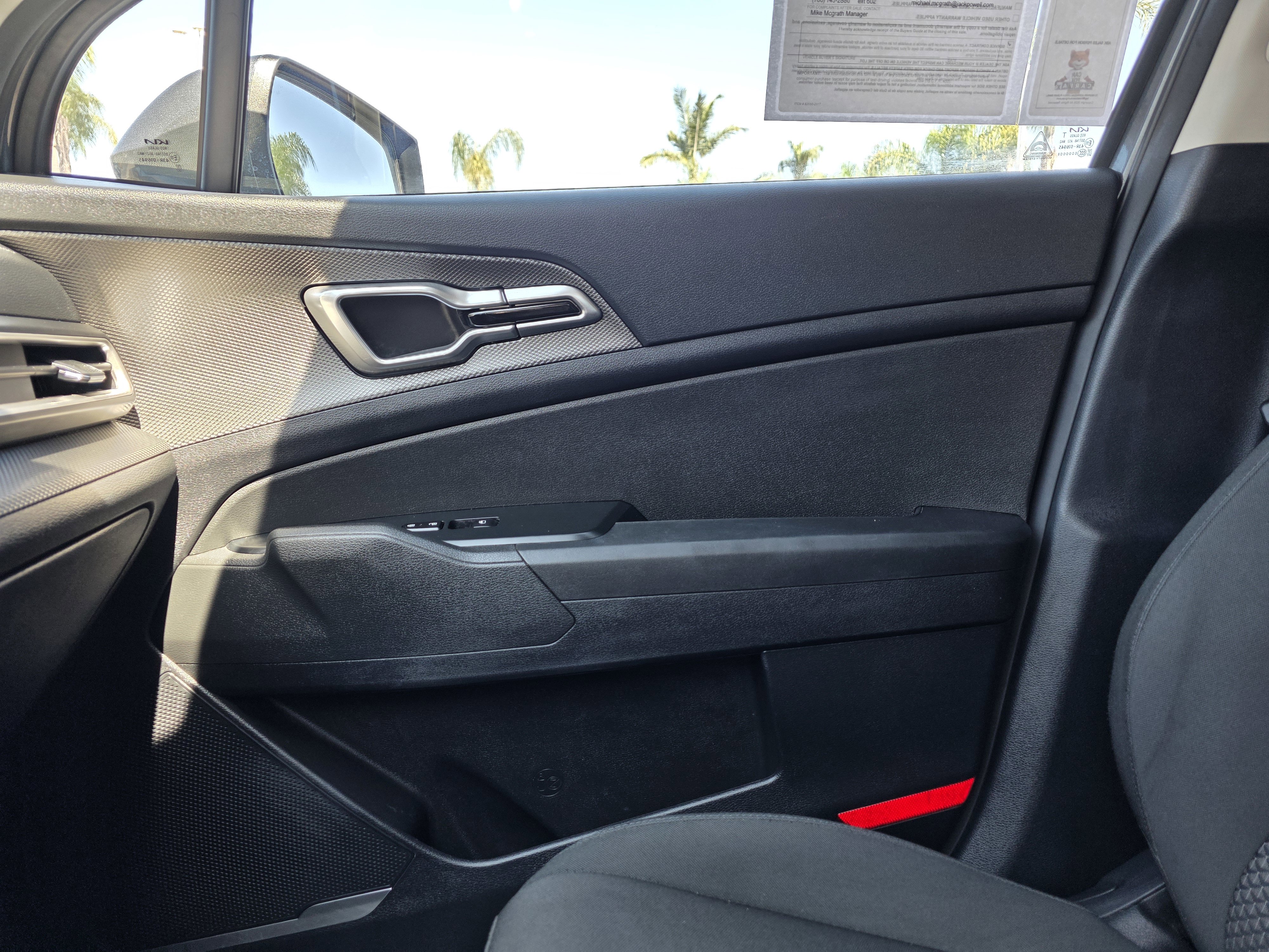 Used 2023 Kia Sportage LX image 12