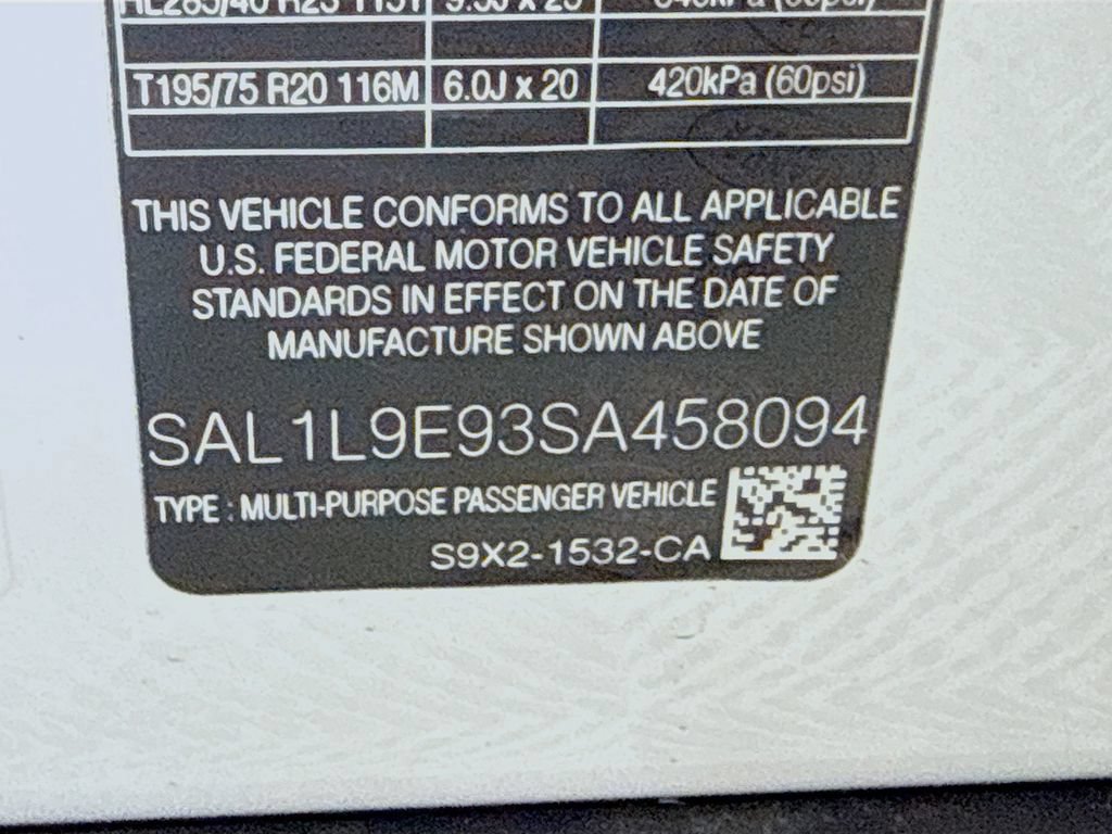 Certified 2025 Land Rover Range Rover Sport Dynamic SE AWD/4WD image 34