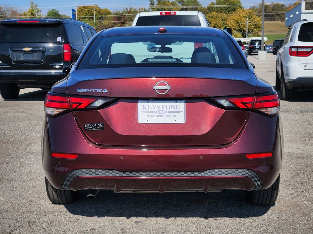 Used 2025 Nissan Sentra SV image 6