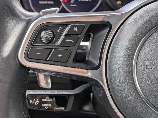 Used 2023 Porsche Cayenne Platinum Edition AWD/4WD image 25
