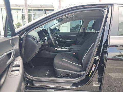Certified 2022 Hyundai Sonata SEL w/ Convenience Package FWD image 39