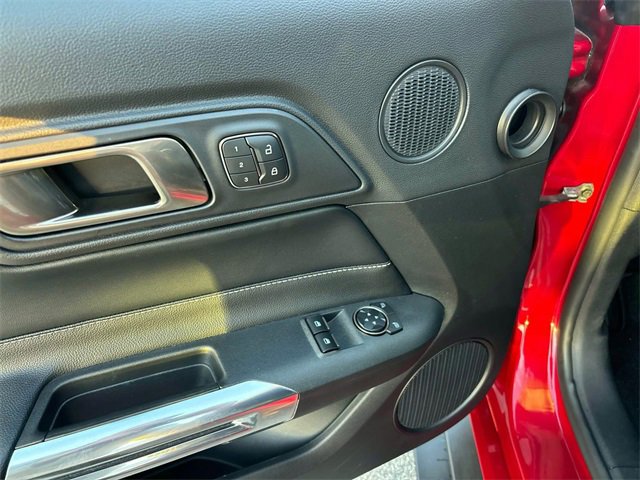 Used 2020 Ford Mustang Shelby GT500 w/ Technology Package image 13