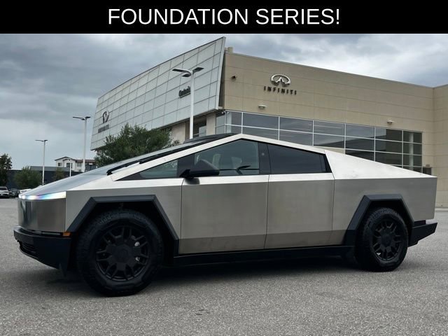 Used 2024 Tesla Cybertruck Cyberbeast AWD/4WD image 2