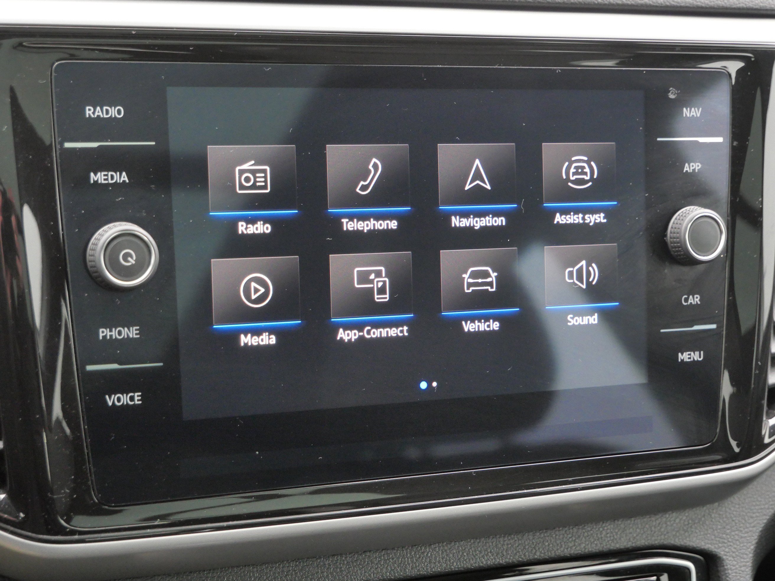 Certified 2023 Volkswagen Atlas Cross Sport SEL Premium R-Line image 23