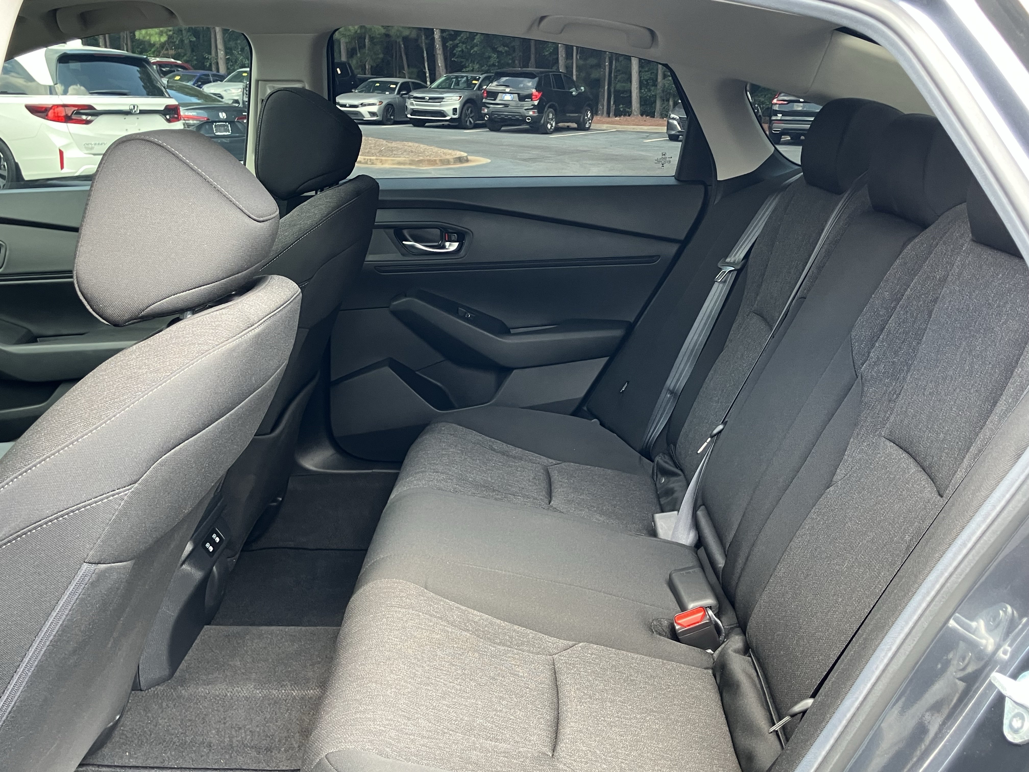 Used 2025 Honda Accord SE image 31