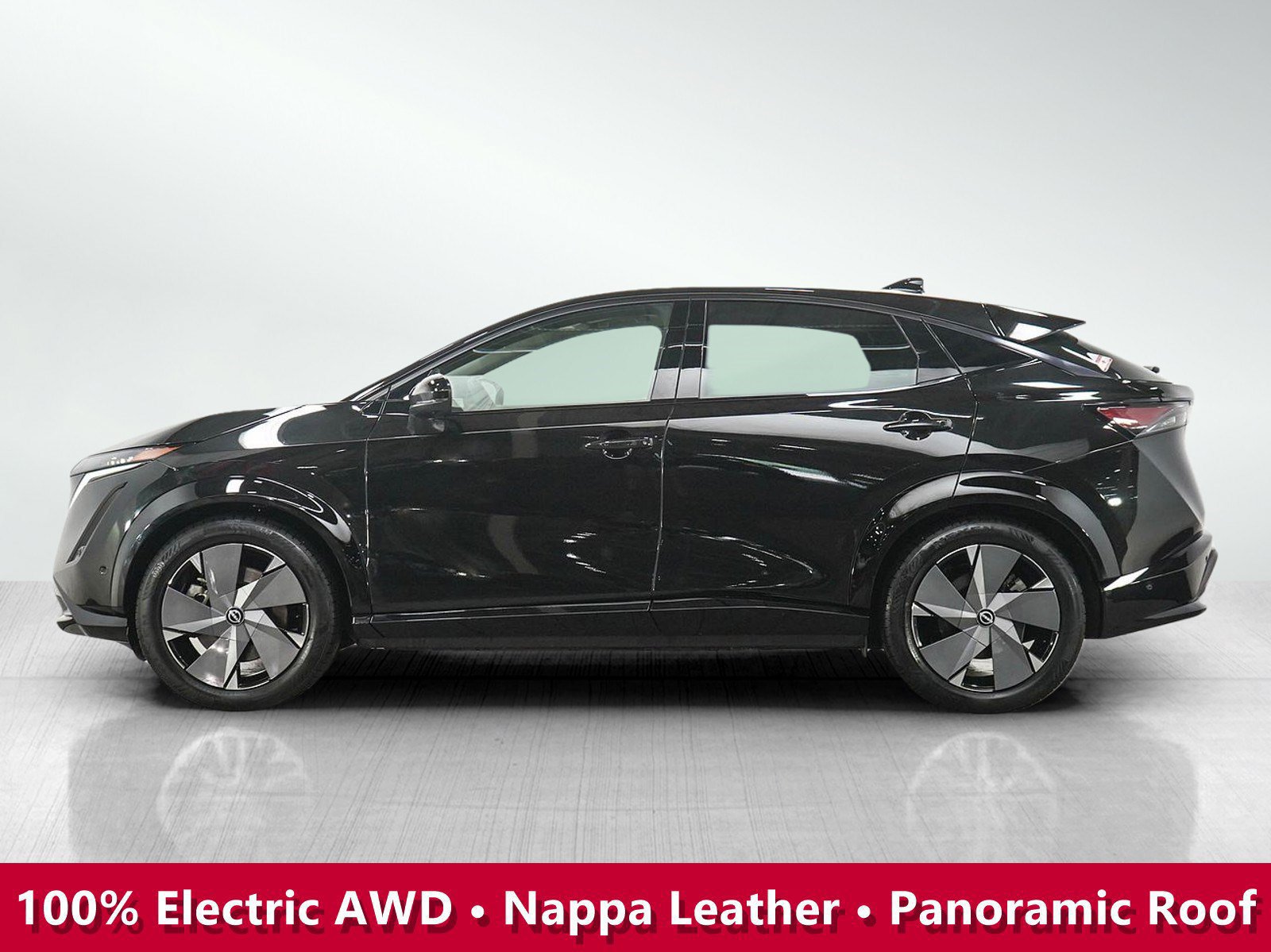 Used 2023 Nissan Ariya AWD/4WD image 2