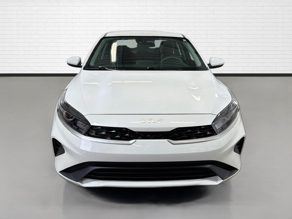 Used 2024 Kia Forte LXS FWD image 2