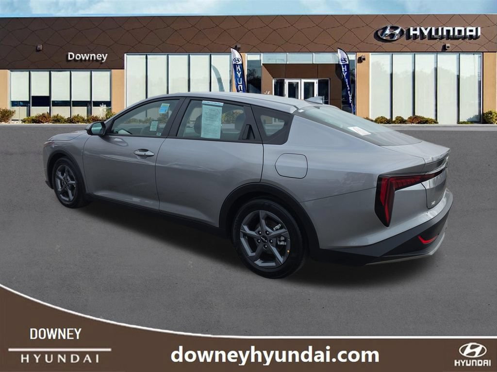 Used 2025 Kia K4 FWD image 3
