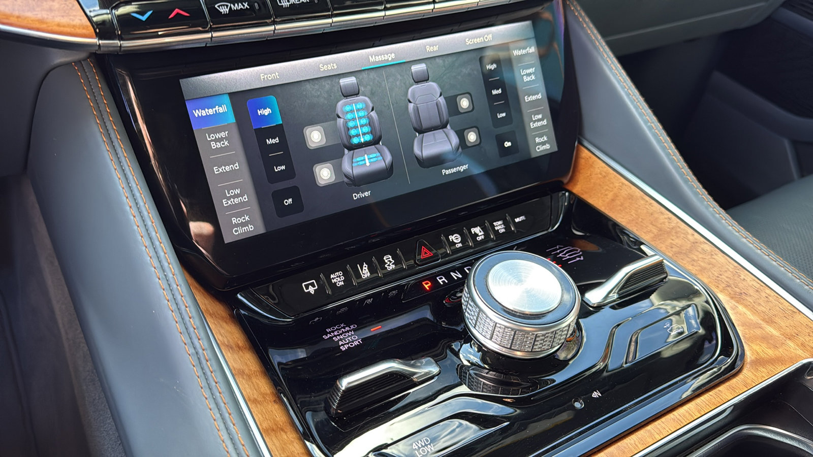 Used 2022 Jeep Grand Wagoneer Series II image 21