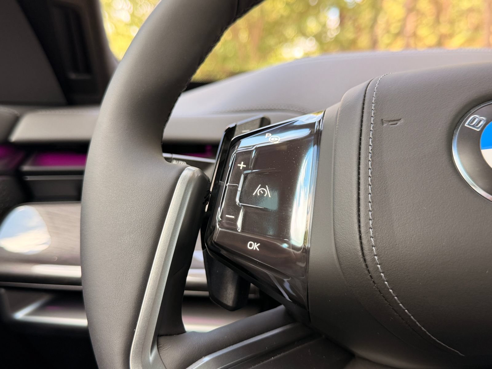 New 2027 BMW 740i w/ Executive Package RWD image 22