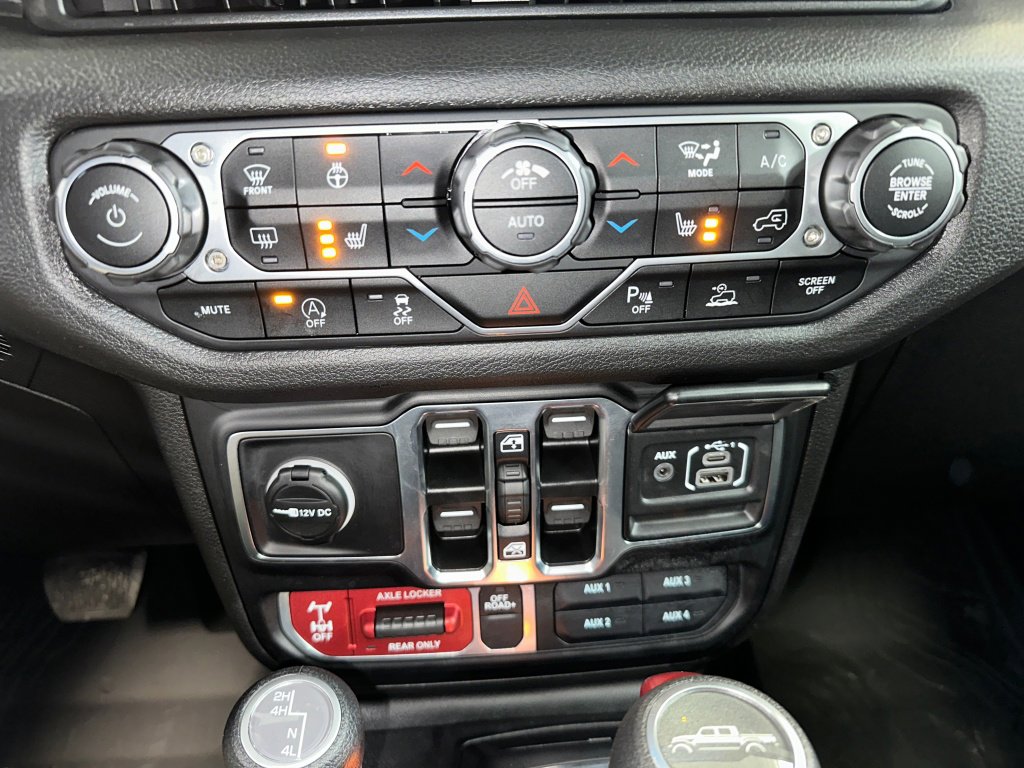 Used 2025 Jeep Gladiator Willys image 13
