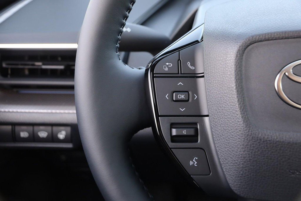New 2026 Toyota Prius XLE image 12