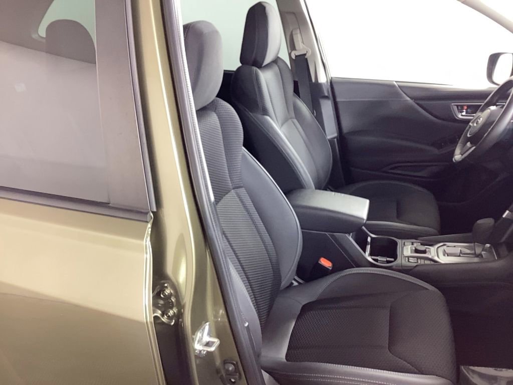 Used 2022 Subaru Forester Premium image 8