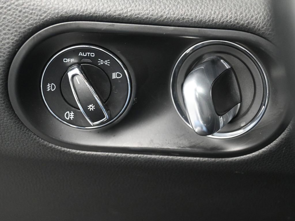 Used 2018 Porsche Macan GTS image 16