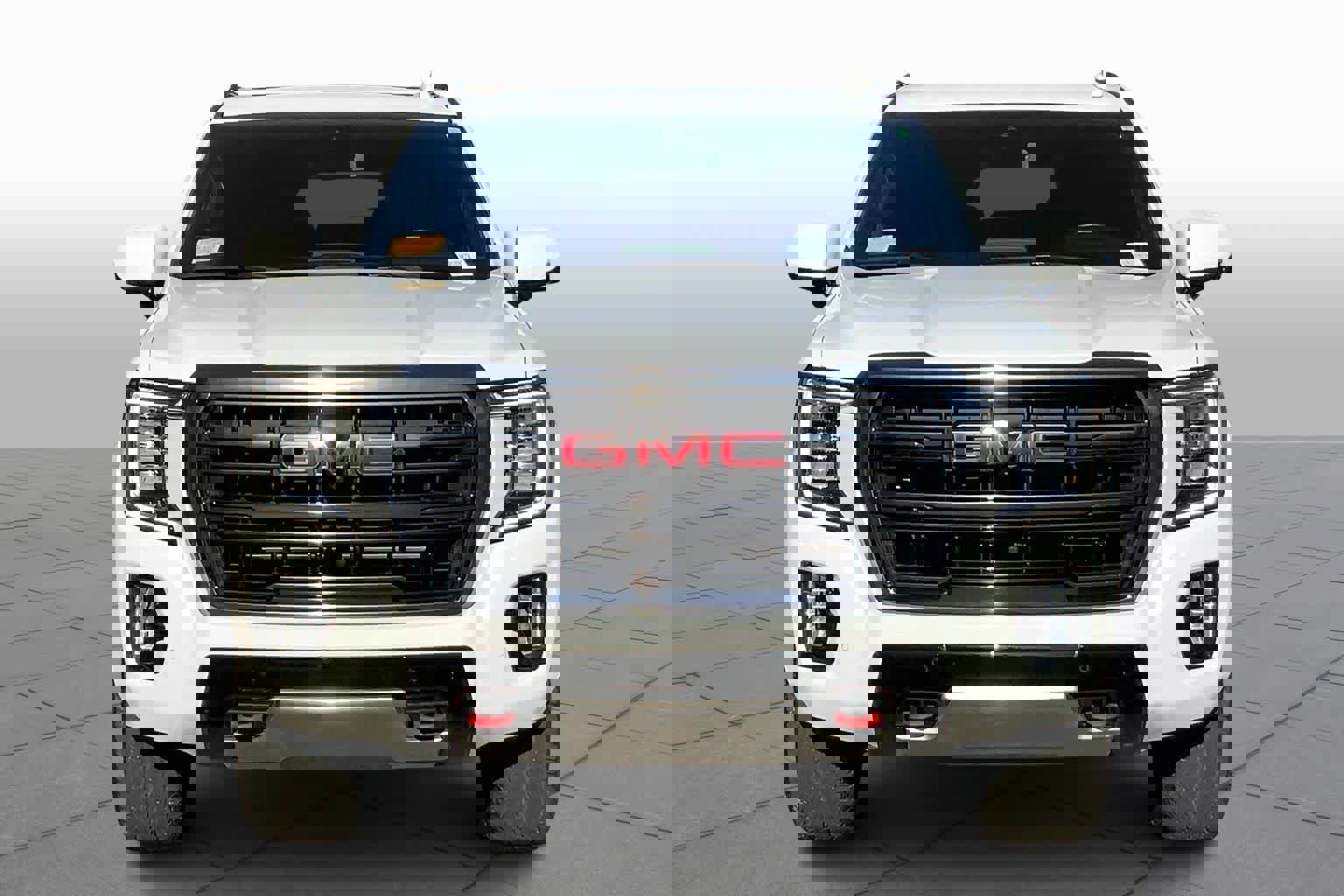 Used 2024 GMC Yukon AT4 w/ AT4 Premium Package image 3