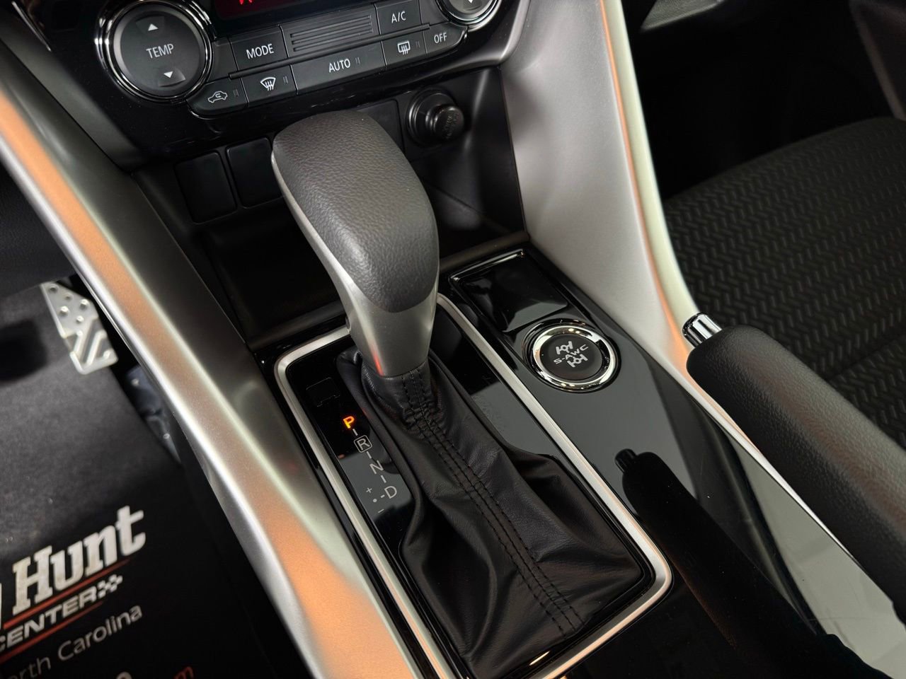 Used 2025 Mitsubishi Eclipse Cross ES image 17