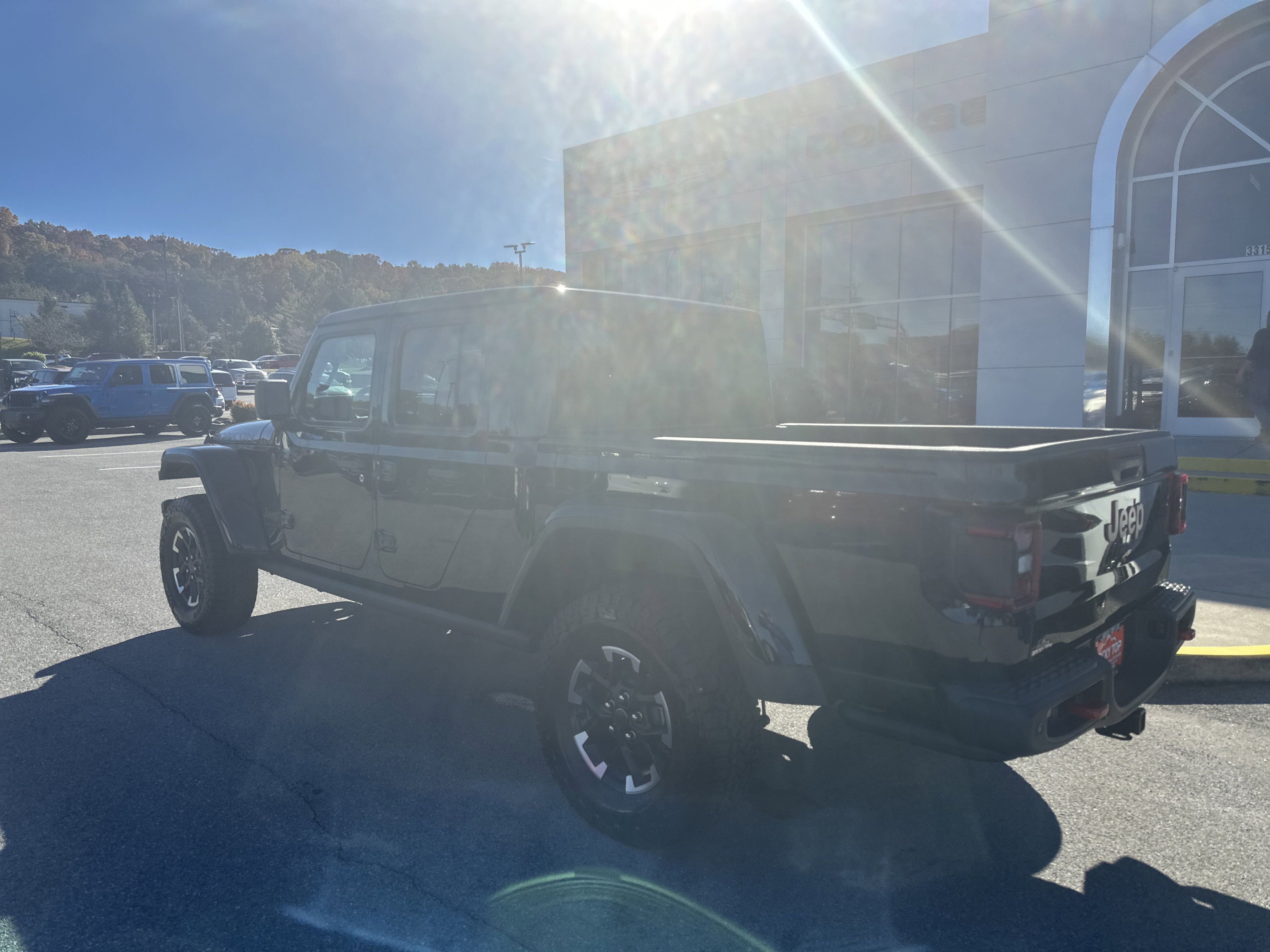 New 2026 Jeep Gladiator Rubicon AWD/4WD image 10