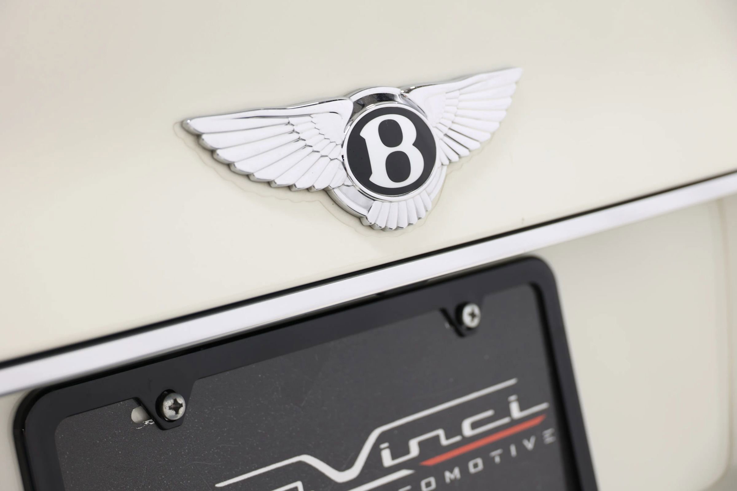 Used 2018 Bentley Bentayga Onyx Edition AWD/4WD image 92