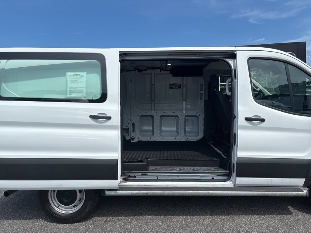Used 2024 Ford Transit 150 Low Roof RWD image 20