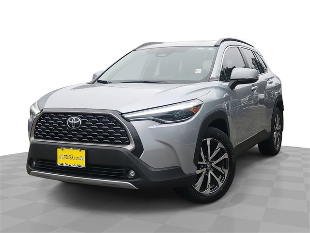 Used 2023 Toyota Corolla Cross XLE image 1