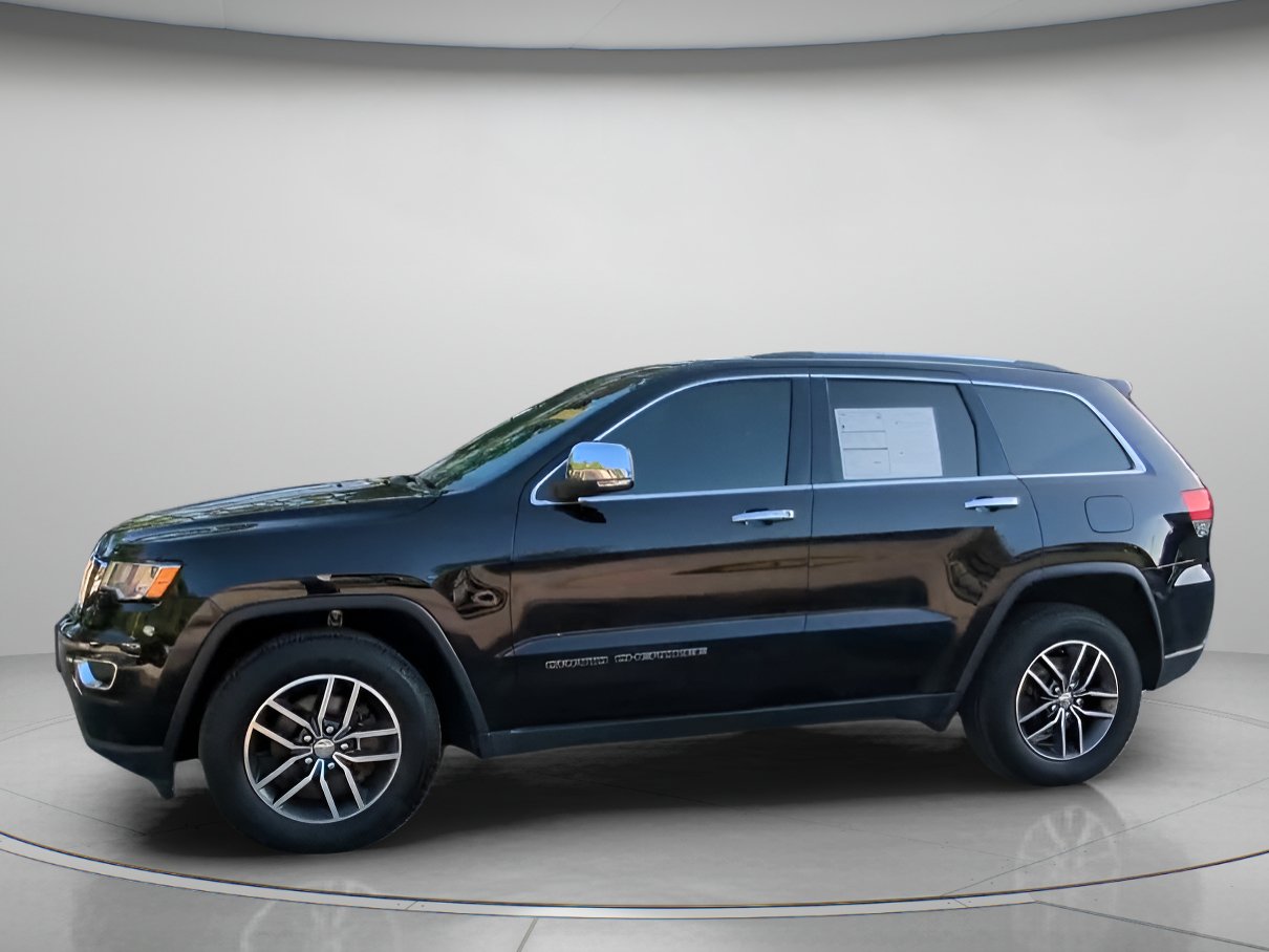 Used 2018 Jeep Grand Cherokee Limited AWD/4WD image 12
