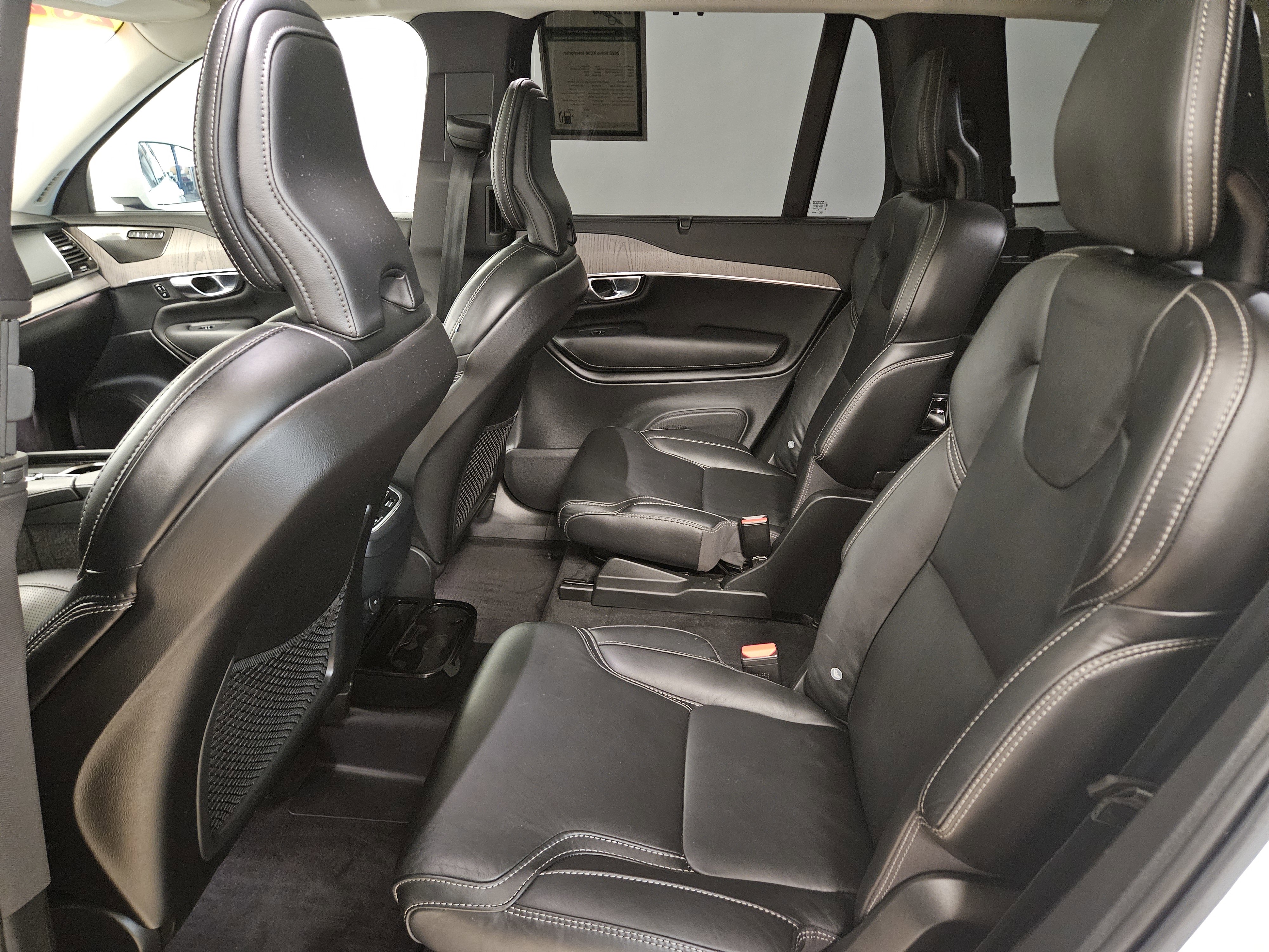 Used 2022 Volvo XC90 T6 Inscription w/ Advanced Package image 10