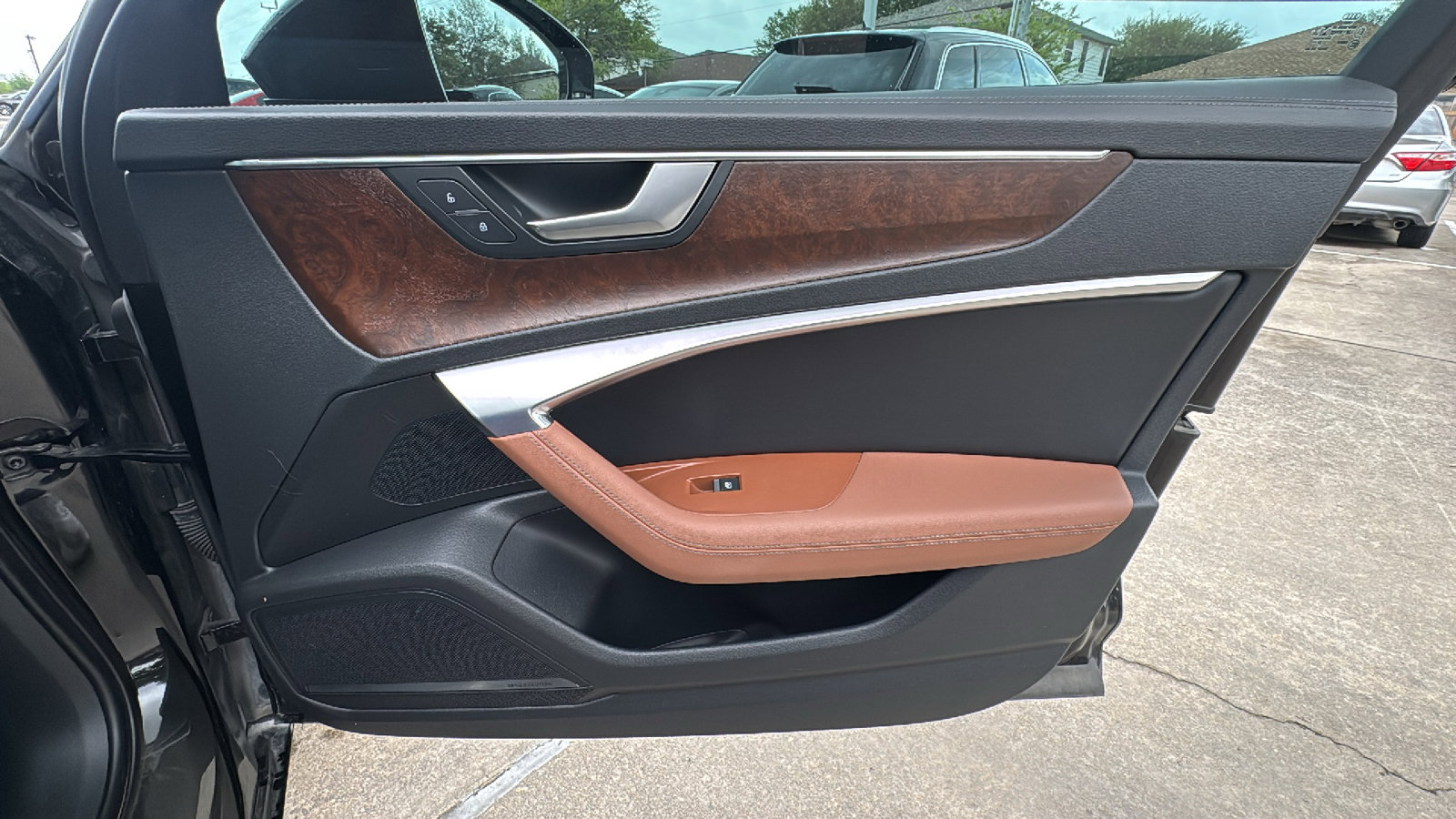 Used 2021 Audi A6 Premium Plus w/ Premium Plus Package image 30