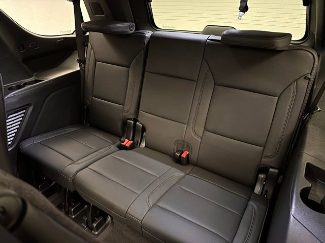 New 2026 Chevrolet Tahoe High Country AWD/4WD image 18