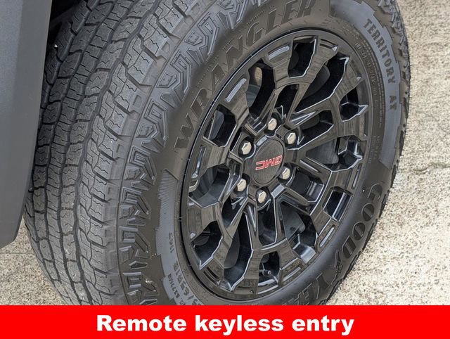 New 2026 GMC Canyon Elevation w/ Convenience Package image 11