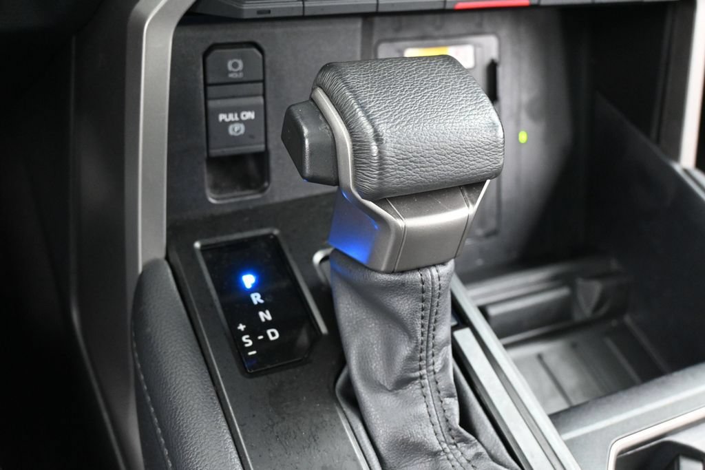 Used 2023 Toyota Tundra Limited AWD/4WD image 26