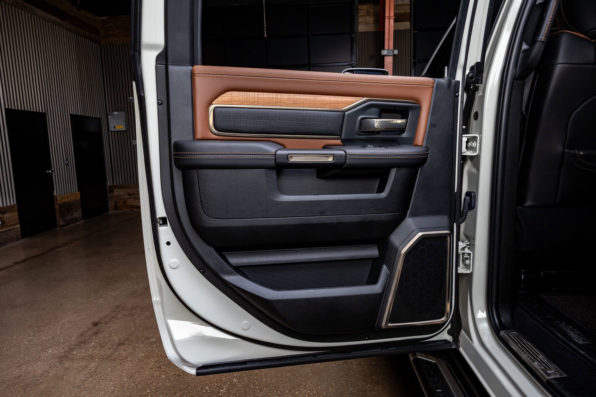 Used 2020 RAM 3500 Limited image 38