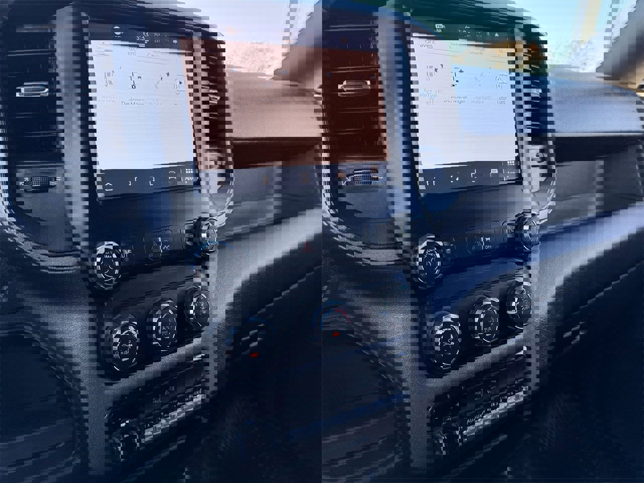 Used 2022 RAM 3500 Tradesman w/ Chrome Appearance Group image 16