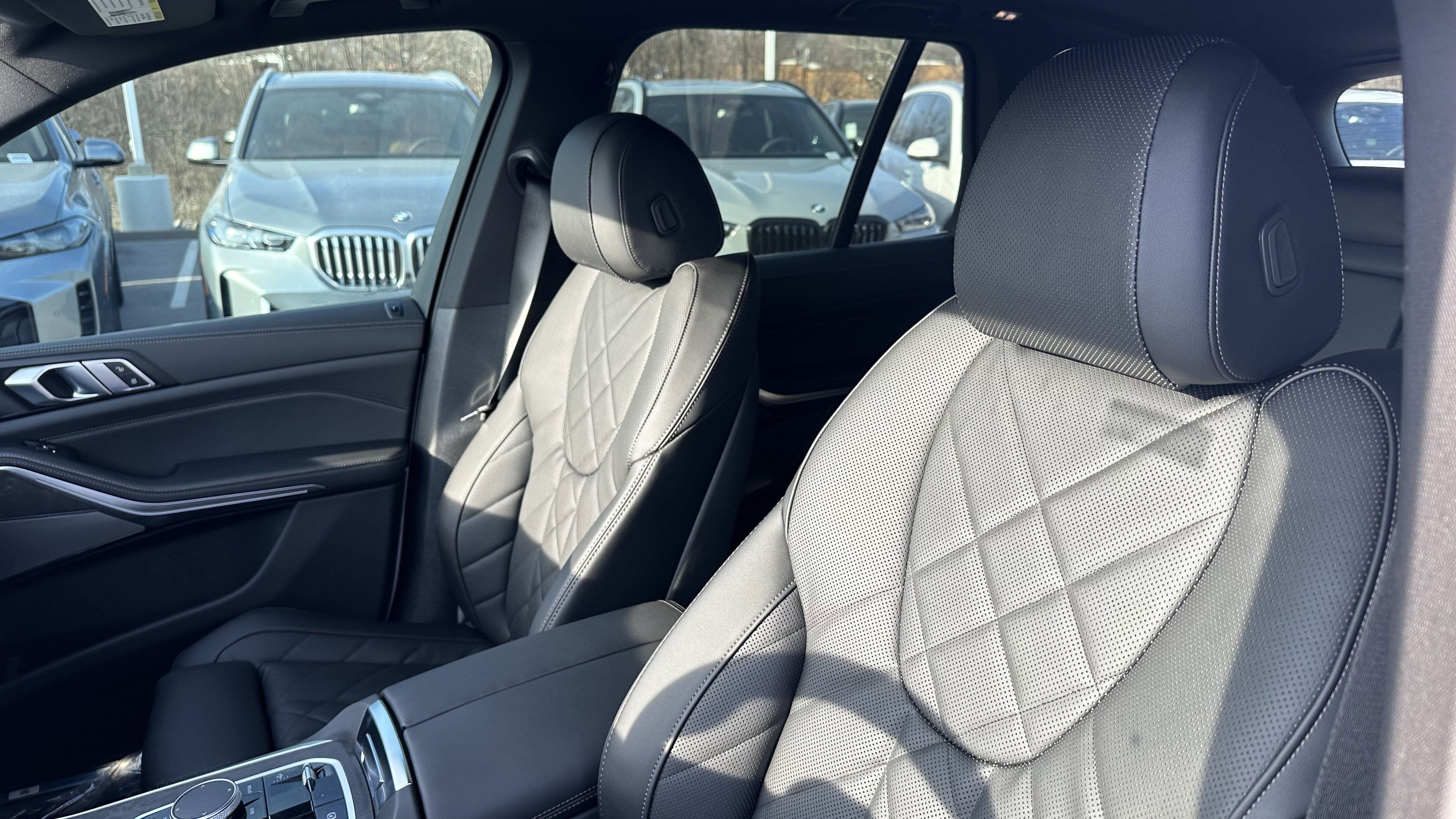 Used 2026 BMW X5 xDrive50e w/ M Sport Package AWD/4WD image 16
