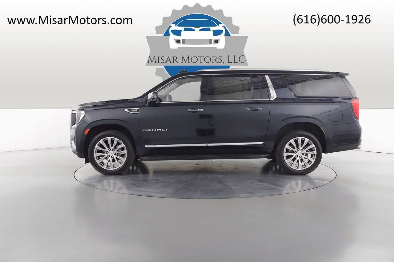 Used 2022 GMC Yukon XL Denali image 7