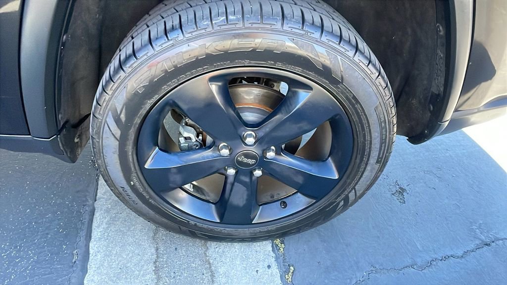 Used 2015 Jeep Grand Cherokee Limited image 29