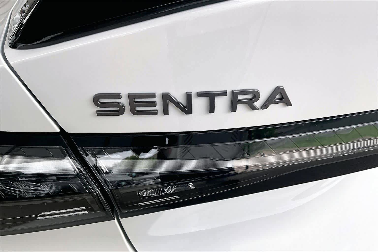 New 2026 Nissan Sentra SR FWD image 8
