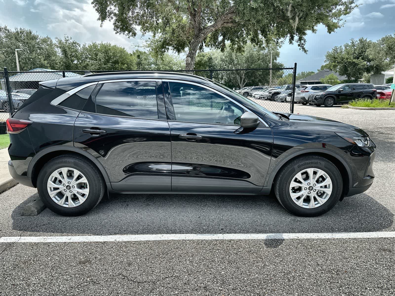 Used 2023 Ford Escape Active w/ Tech Pack #1 FWD image 10