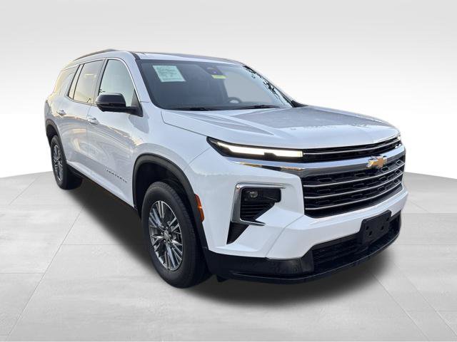 Used 2025 Chevrolet Traverse LT w/ Driver Confidence Package